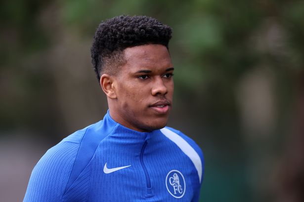 Chelsea given Estevao Willian injury boost vs Everton after Liam Rosenior decision in PSG defeat