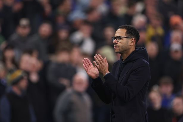 Chelsea make Liam Rosenior feelings perfectly clear amid sack rumours