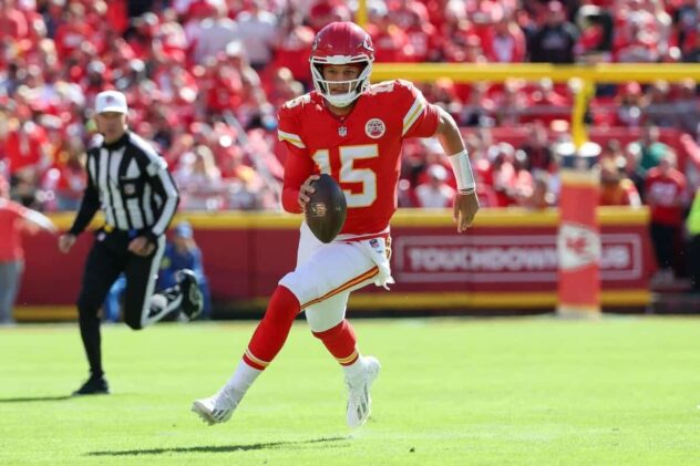 Chiefs acquire new backup for Patrick Mahomes in trade with Jets for former first-round pick