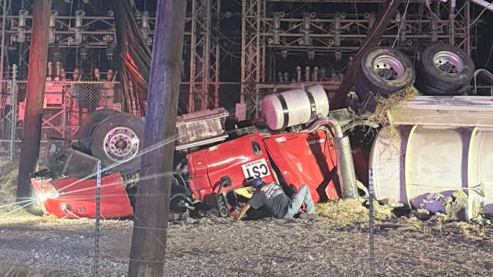 Driver of 18-wheeler suffers serious injuries after crashing into electric poles in Atascosa County, DPS says