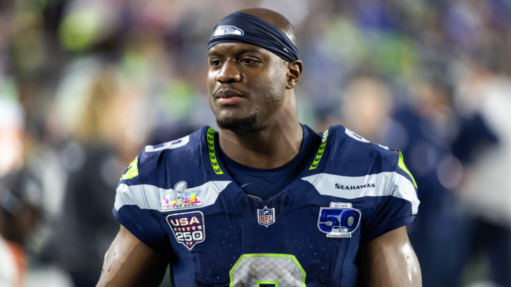 Five hottest NFL free-agency storylines: Aaron Rodgers' plans, Kenneth Walker III's destination and Mike Evans' future