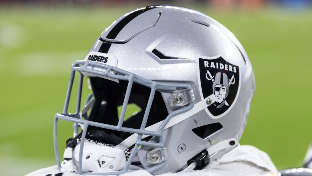 Former Raiders OL Barret Robbins dies at 52