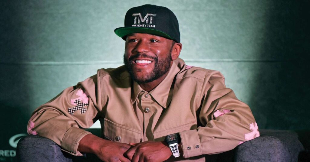 Former world champion says Floyd Mayweather was lucky they didn't fight: "His record might be different"
