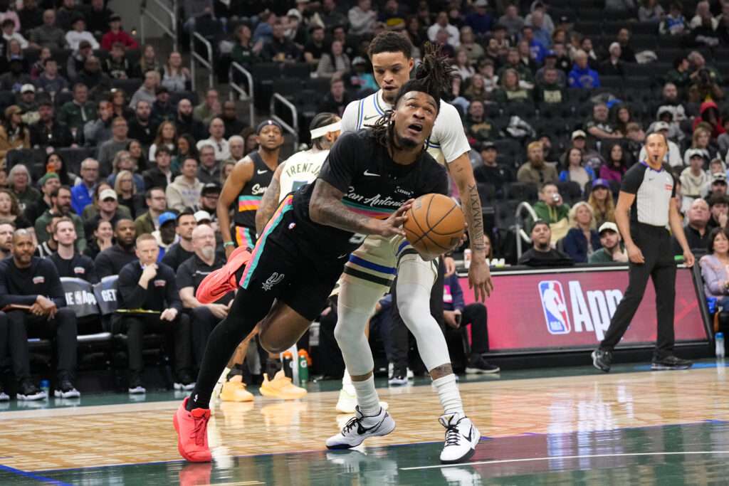 Highlights: Castle’s triple-double and Wemby’s double-double lead Spurs in rout of Bucks