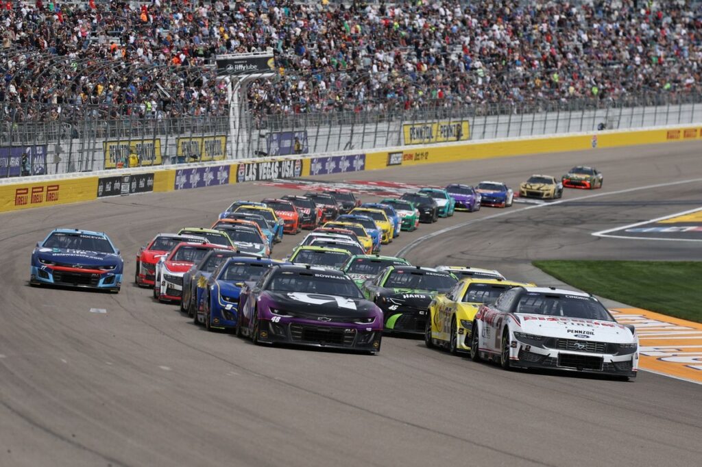 How to watch NASCAR 2026 at Las Vegas: Weekend schedule, start time, TV