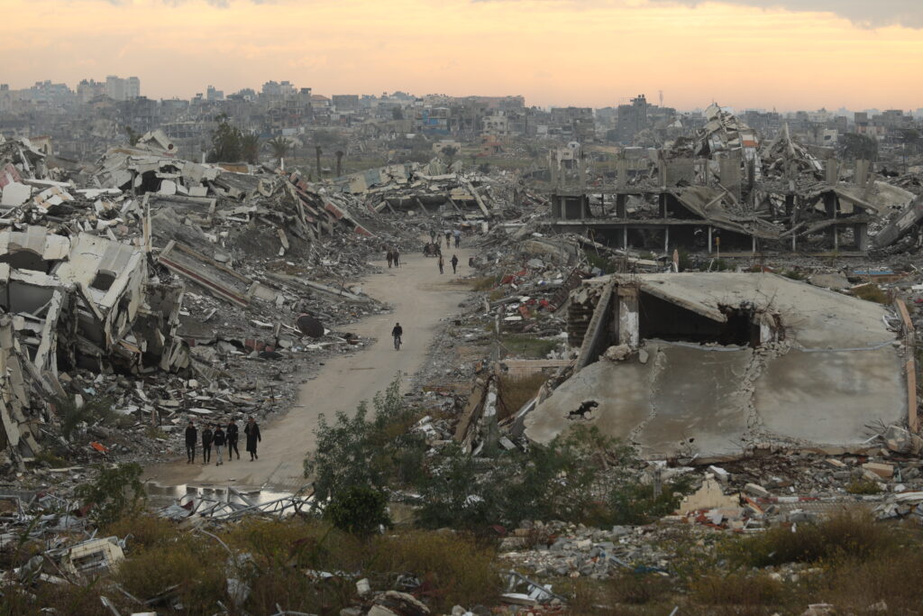 Israel Destroyed Gaza’s Roads and Transit. Now, We Walk Everywhere.