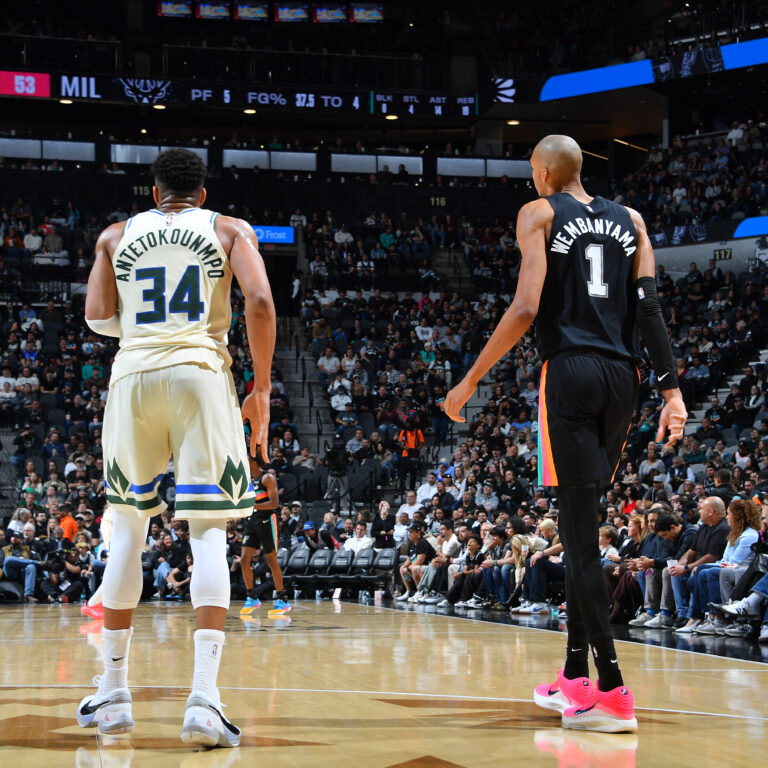 It’s time for Basketball: San Antonio Spurs at Milwaukee Bucks