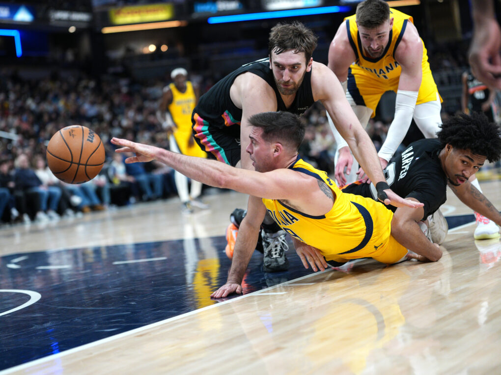 It’s time for Basketball: San Antonio Spurs vs Indiana Pacers