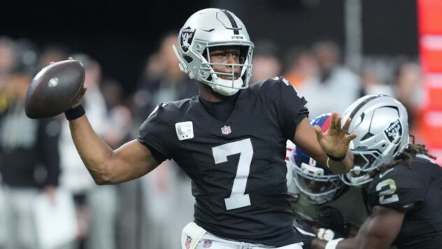 Jets reportedly reacquire QB Geno Smith in trade with Raiders