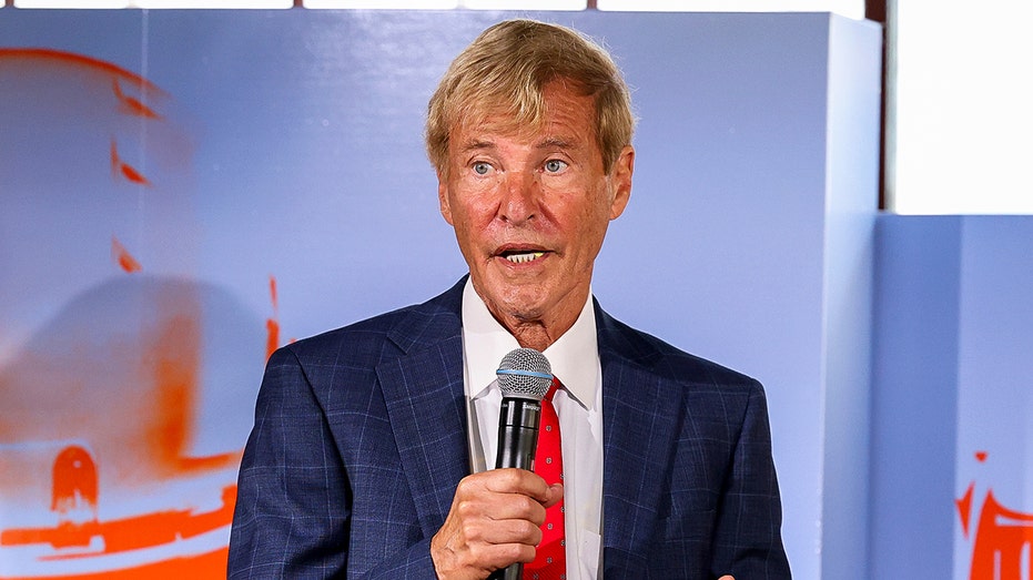 Legendary sports agent suggests fresh approach teams should take as NFL ticket prices continue to skyrocket