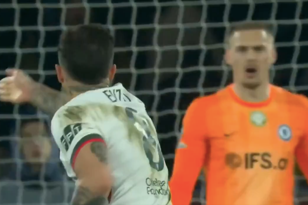 Liam Rosenior makes Roy Keane claim over tense incident between frustrated Chelsea pair