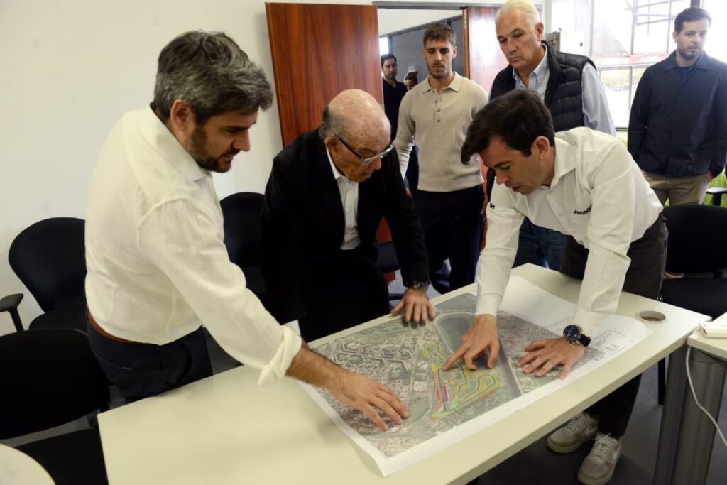 MotoGP chiefs visit Buenos Aires construction site ahead of 2027 Argentina GP
