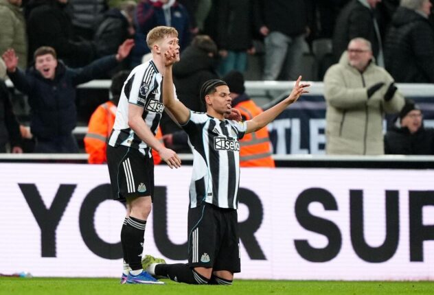 Newcastle 2-1 Manchester United: Osula stunner gives 10-man Magpies dramatic victory