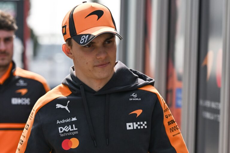 Oscar Piastri hailed for "really smart" Japanese Grand Prix drive