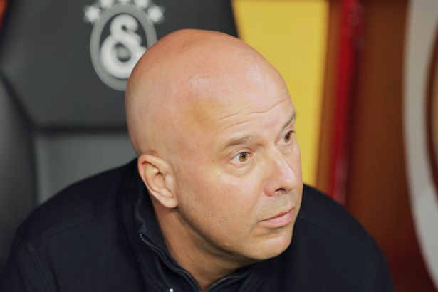 Pundits split on Arne Slot's Liverpool future as Rio Ngumoha decision causes stir