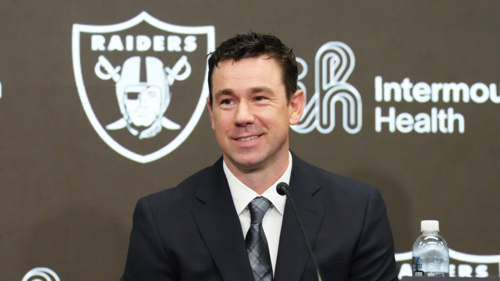 Raiders HC Klint Kubiak drops bold claim about Maxx Crosby’s impact on 2026
