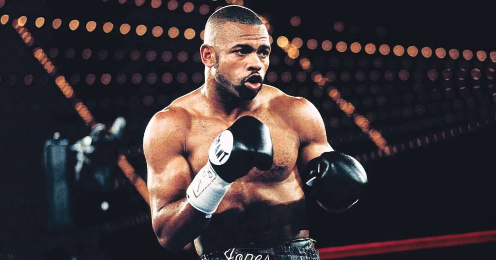 Roy Jones Jr names the only current boxer who can fight like he did: "He reminds me of myself"