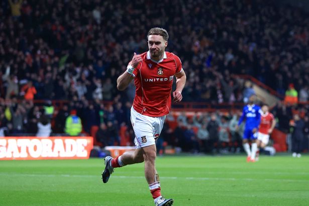 Ryan Reynolds caught on FaceTime as Sam Smith scores Wrexham FA Cup goal vs Chelsea
