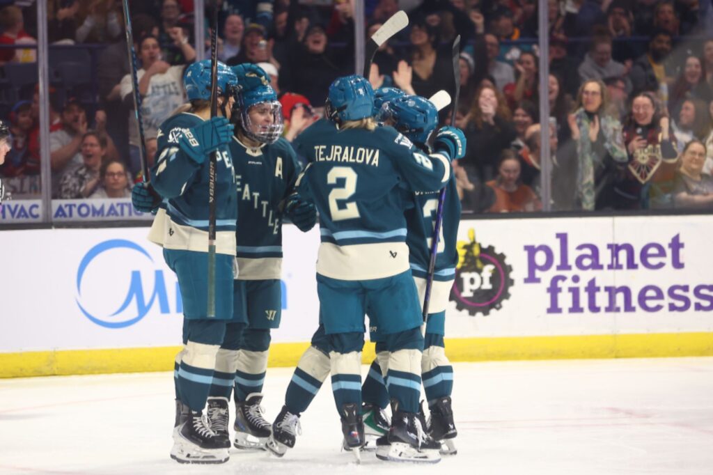 Sirens clipped by Torrent in Takeover Tour battle