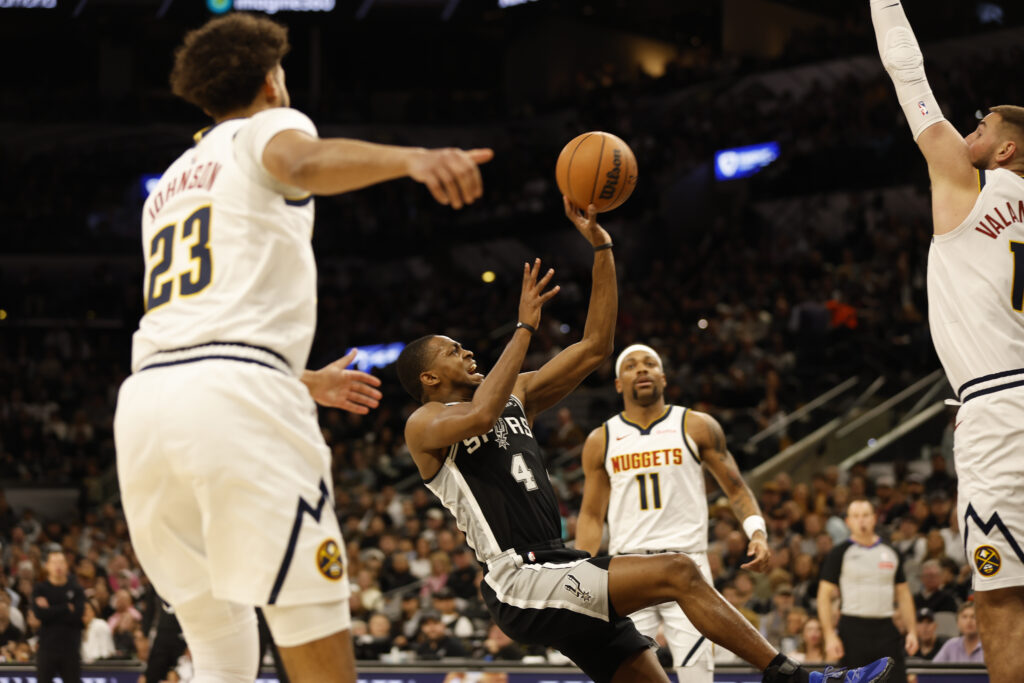 Spurs run out of gas late as Nuggets rally for 136-131 win