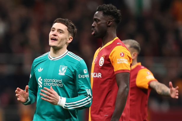 Steve McManaman blasts 'weak' Florian Wirtz after Liverpool moment vs Galatasaray