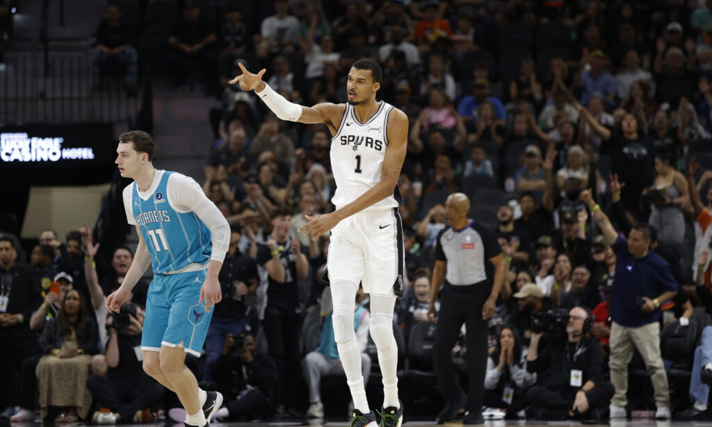 The San Antonio Spurs are title favorites