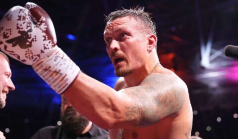 Usyk makes u-turn on facing former heavyweight champion