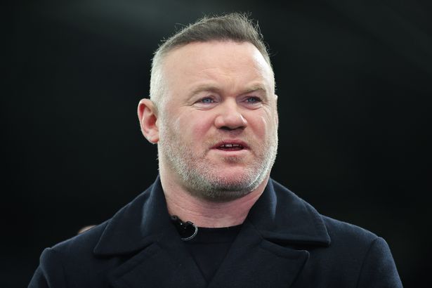 Wayne Rooney can't help but call out Virgil van Dijk again after Liverpool mess