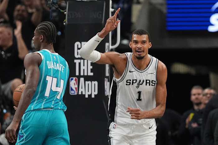 Wembanyama has 32 points, 12 rebounds in return from one-game absence as Spurs top Hornets 115-102