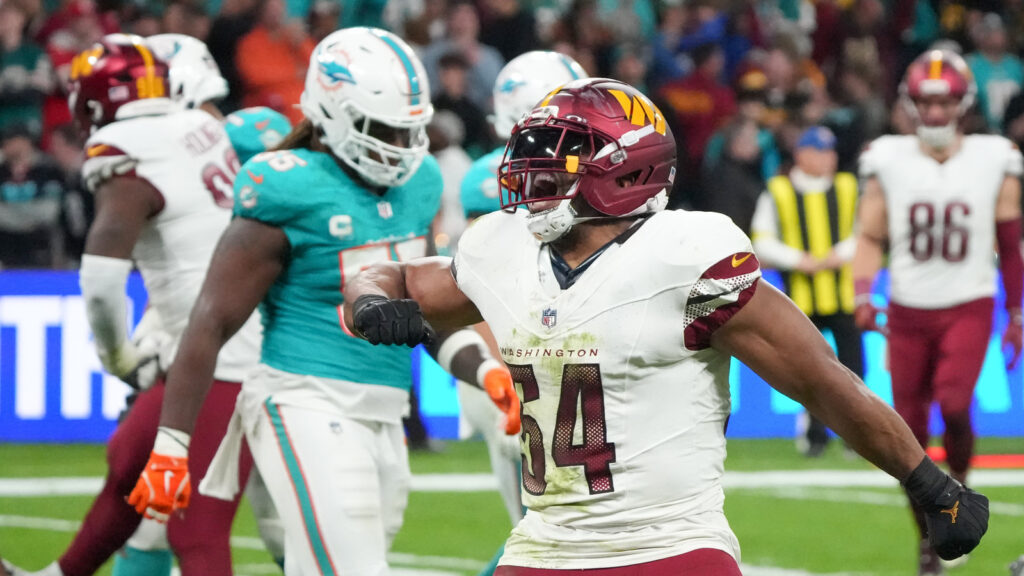 Why the Buccaneers Should Sign Bobby Wagner AND Jadeveon Clowney