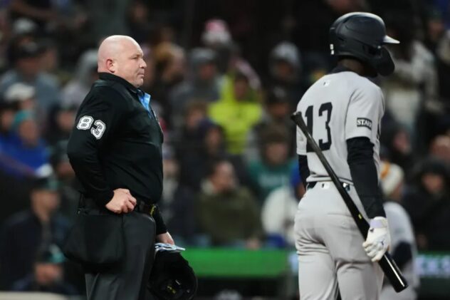 Yankees execute perfect and aggressive ABS challenge night —and let the ump hear about it