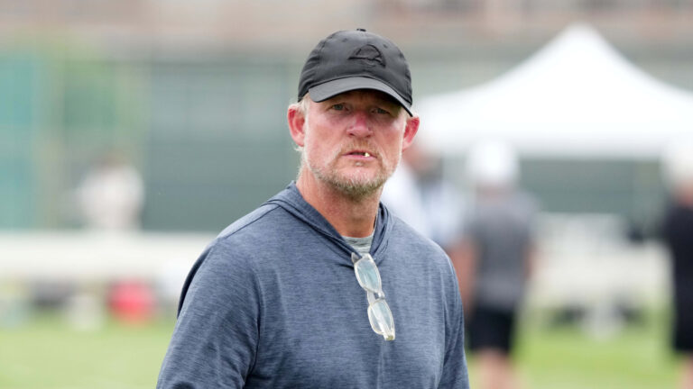 7-Round Rams Mock Draft: The Rams make another blockbuster move in the first round that helps in their quest to win another Super Bowl