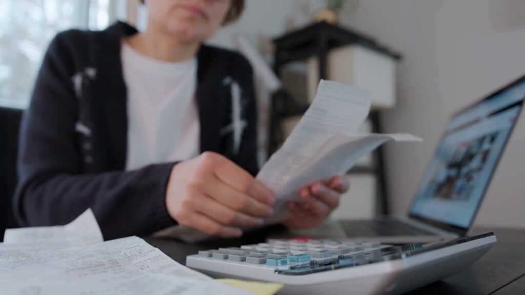 AI tax scams surge ahead of filing deadline, Better Business Bureau says