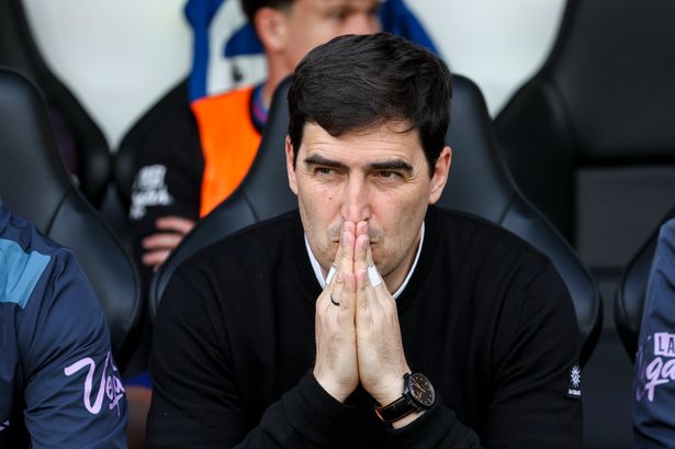 Andoni Iraola's 'preference' could see Chelsea beat Man Utd to Bournemouth manager