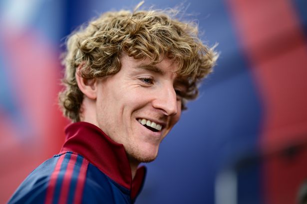 Anthony Gordon's 'best mate' faces uncertain Liverpool future as transfer reunion could be denied