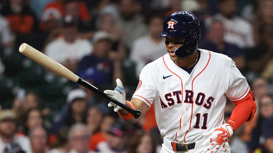 Astros player swings and misses at three pitches, walks on ball three as everyone forgets the count