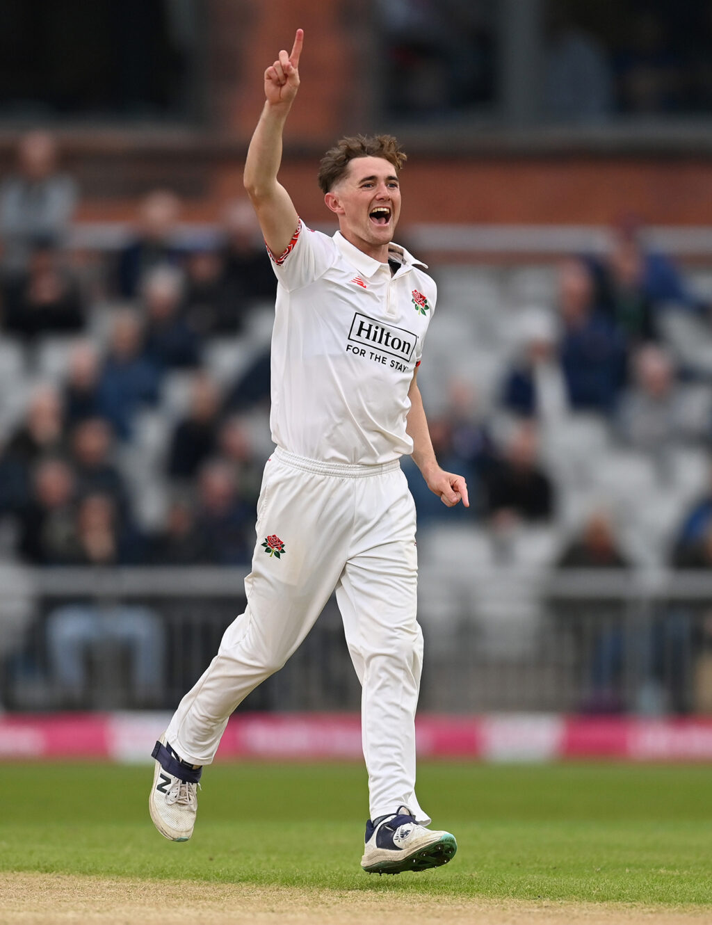 Balderson shines before rain relieves struggling Gloucestershire