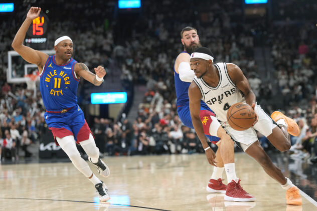 Highlights: De’Aaron Fox leads Spurs in dress rehearsal against the Nuggets