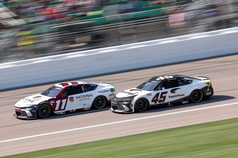 How the NASCAR Cup race at Kansas was won and lost
