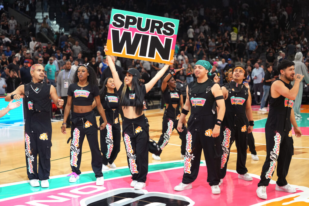 Joyous Thoughts about the Spurs and my Over/Under predictions at the End of the Regular Season