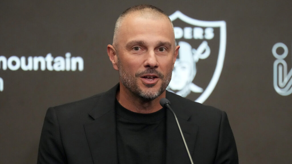 Make the Raiders an offer they can’t refuse