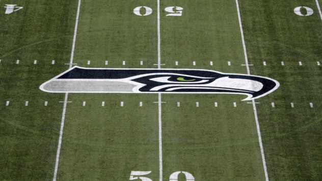 Mark Zuckerberg & Tim Cook Among Suitors For Seahawks’ Ownership