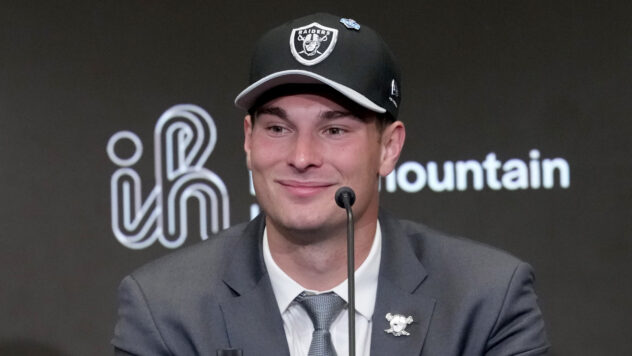 Mendoza keeps it simple after No. 1 pick: earn it