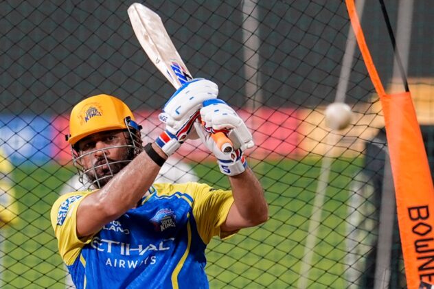 MI, CSK to take decision on Rohit and Dhoni on matchday
