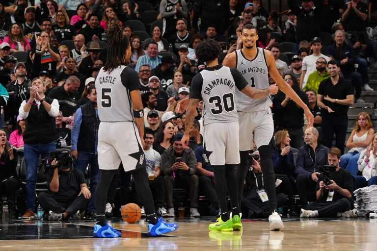 Open Thread: The Spurs and the 2-1-1 Theory