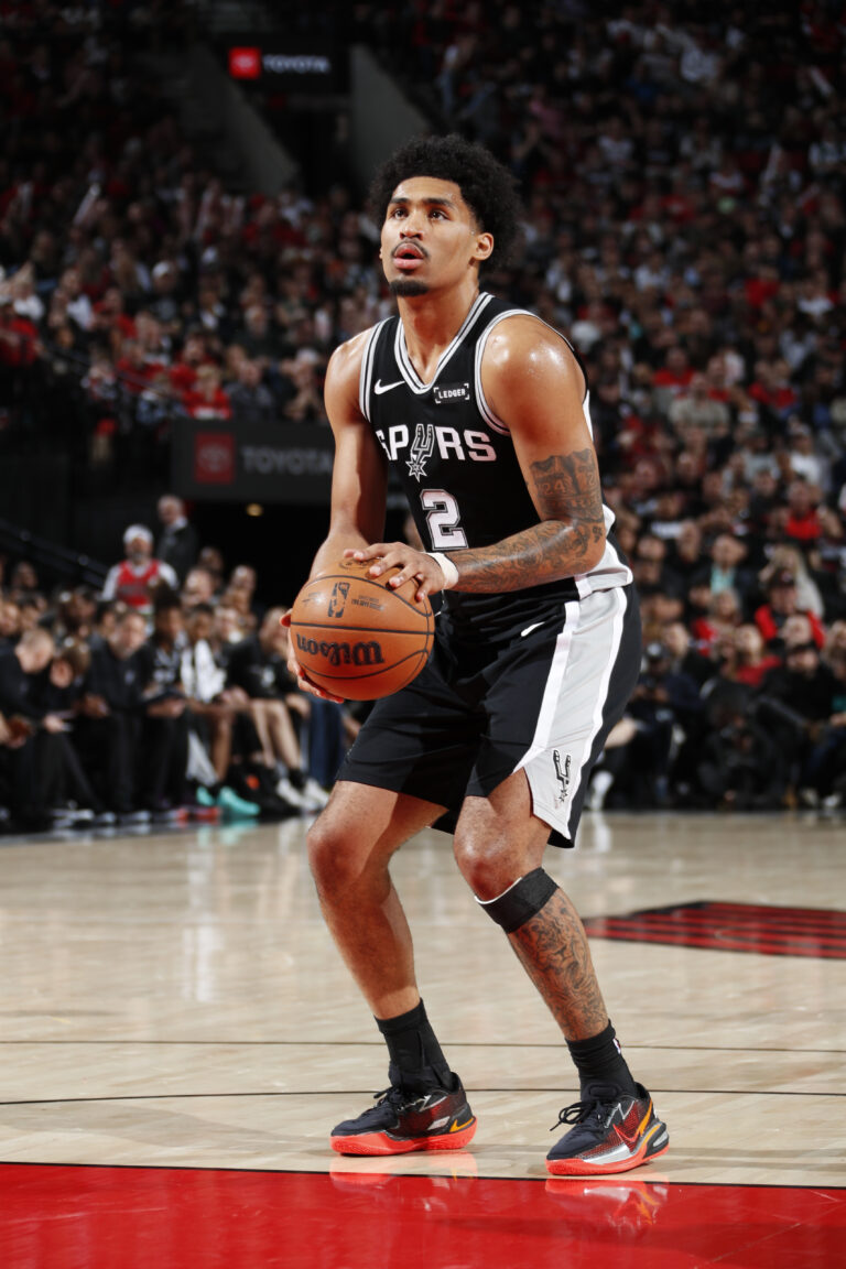 San Antonio at Portland, Final Score: Harper and Castle help Spurs rally to Game 3 win, 120-108
