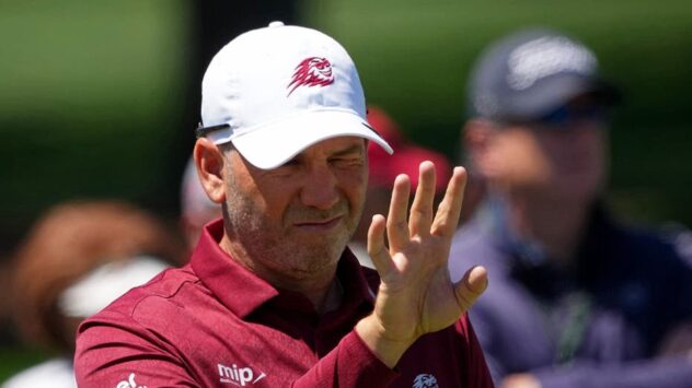 Sergio Garcia destroys his driver in frustration at the Masters, receives code of conduct warning