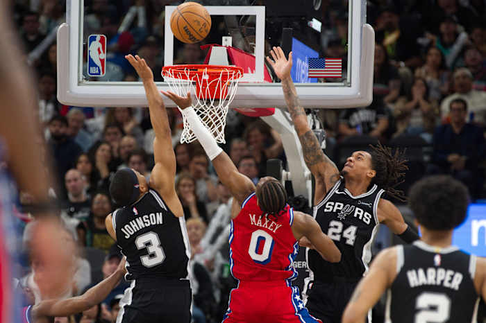Spurs beat 76ers 115-102 after losing Wembanyama to left rib contusion