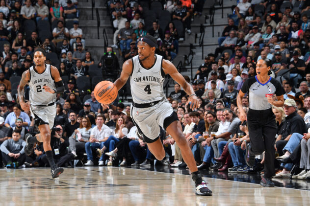 Spurs down Blazers 112-101 behind balanced attack