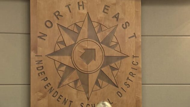 TEA recommends conservator to oversee NEISD’s cellphone policy